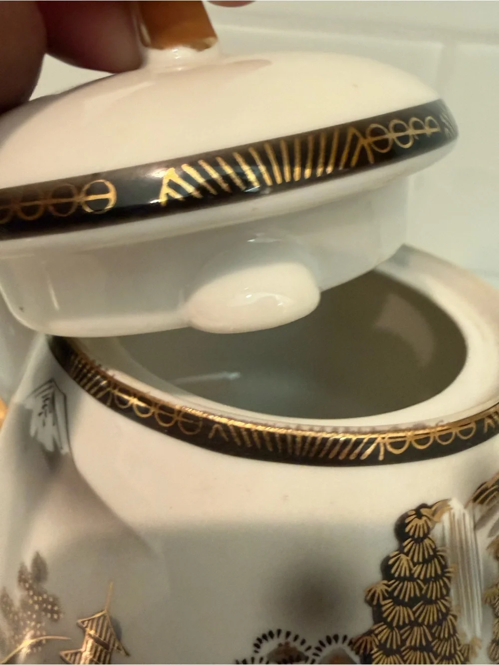 Kutani design details